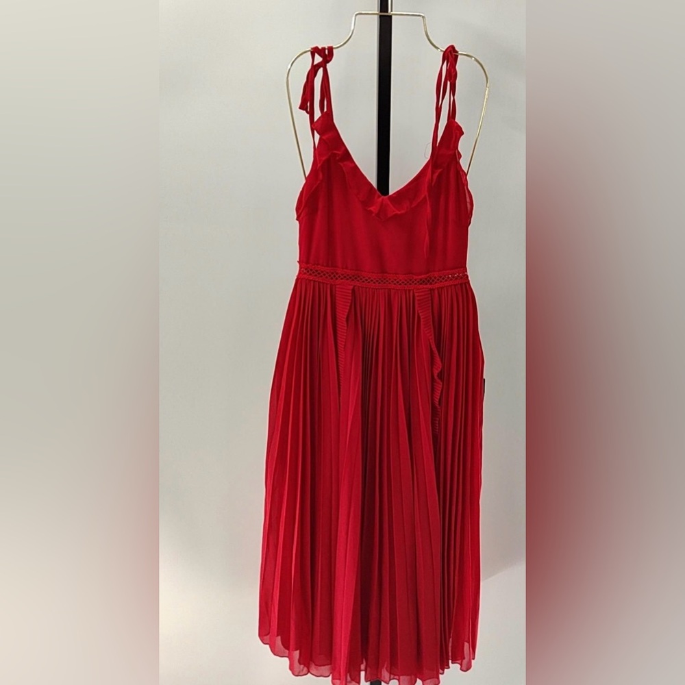 Lulus Red Tie-Strap Pleated Midi Dress XS | Ruffle V-Neck, Lace Waist, NWT